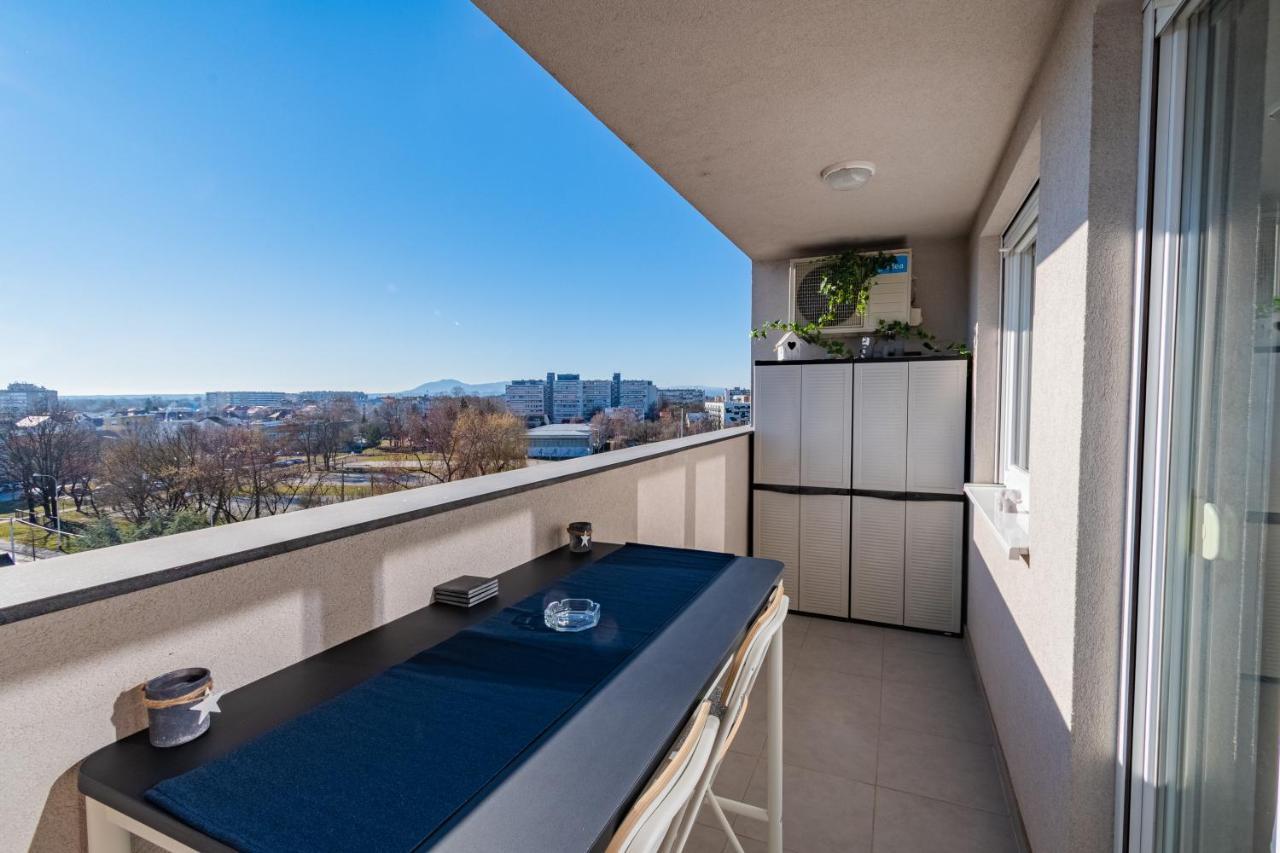 Flexible Selfcheckins 30 - Zagreb - Garage - Electric Vehicle Ccharger - Big Loggia - New - Apartments Repinc 30 Εξωτερικό φωτογραφία