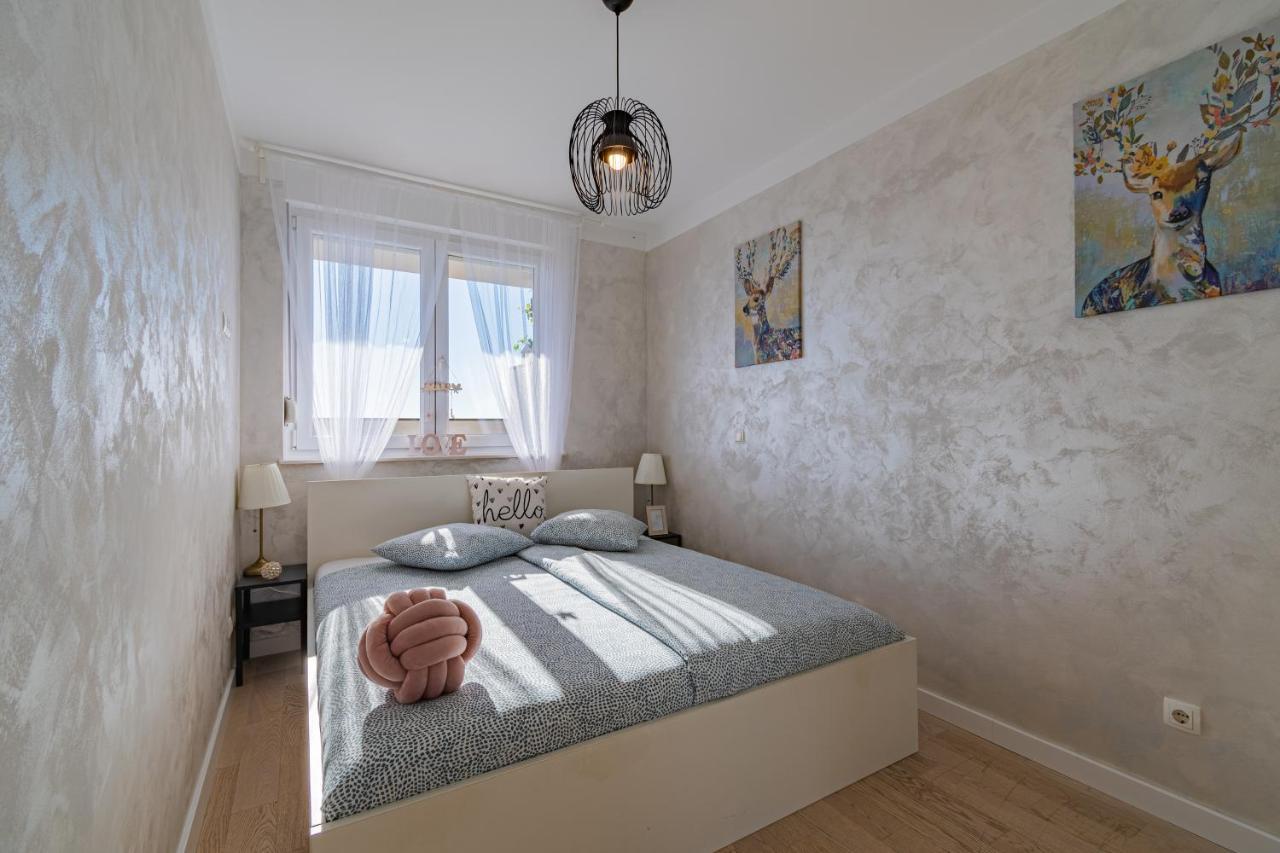 Flexible Selfcheckins 30 - Zagreb - Garage - Electric Vehicle Ccharger - Big Loggia - New - Apartments Repinc 30 Εξωτερικό φωτογραφία
